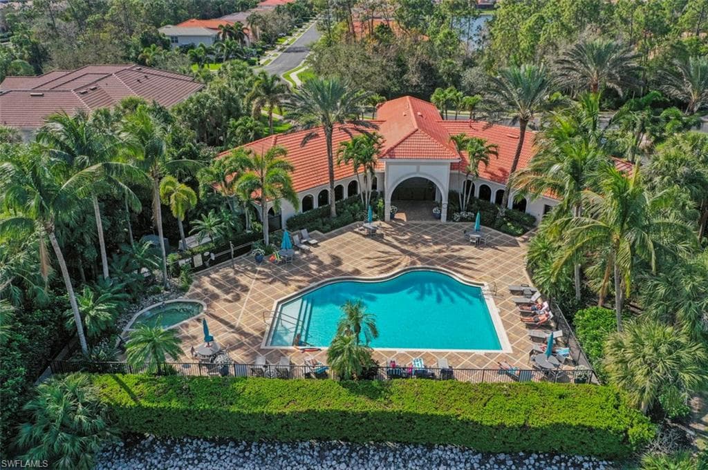 12723 Aviano DR, NAPLES FL 34105-25