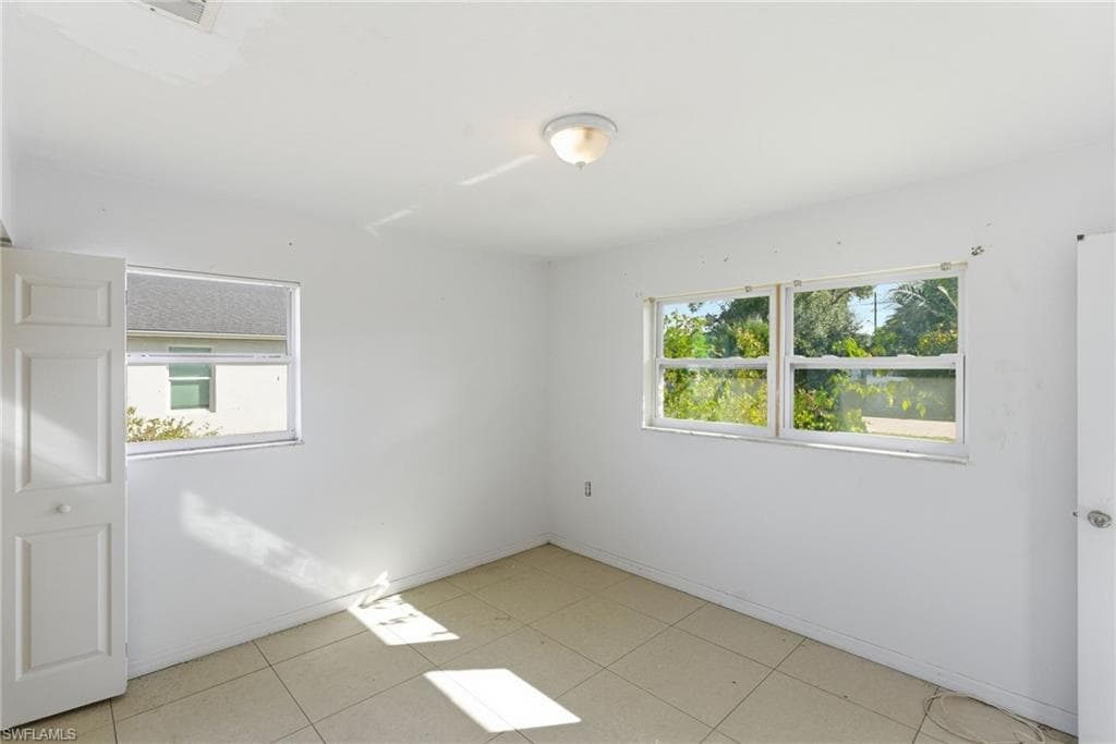 2414 Braman AVE, FORT MYERS FL 33901-12