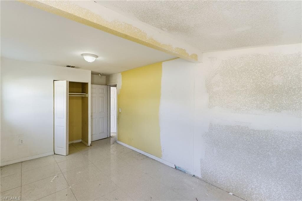 2414 Braman AVE, FORT MYERS FL 33901-15