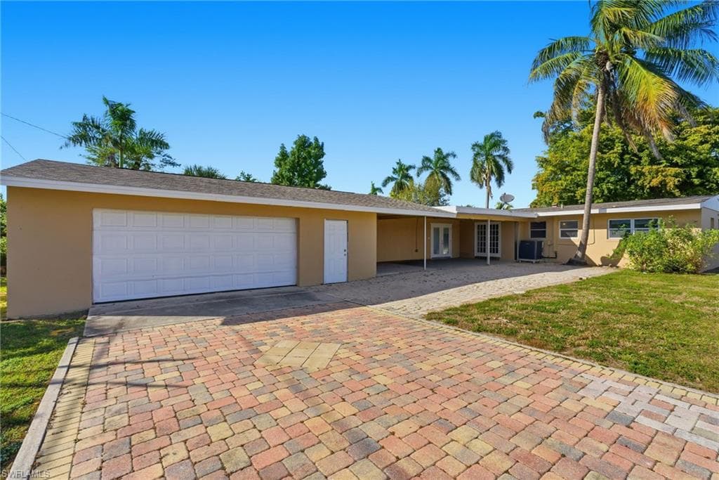 2414 Braman AVE, FORT MYERS FL 33901-2