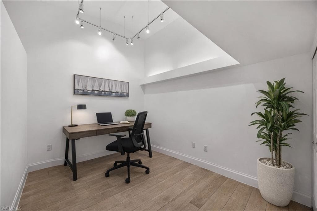 28871 Bermuda Lago CT # 304, BONITA SPRINGS FL 34134-22