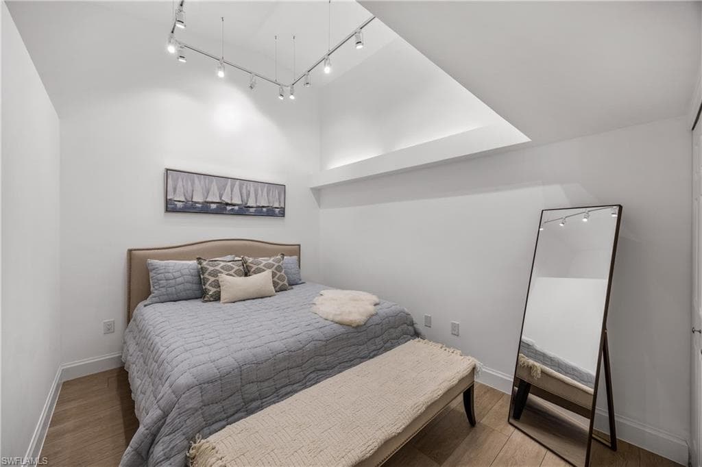 28871 Bermuda Lago CT # 304, BONITA SPRINGS FL 34134-23