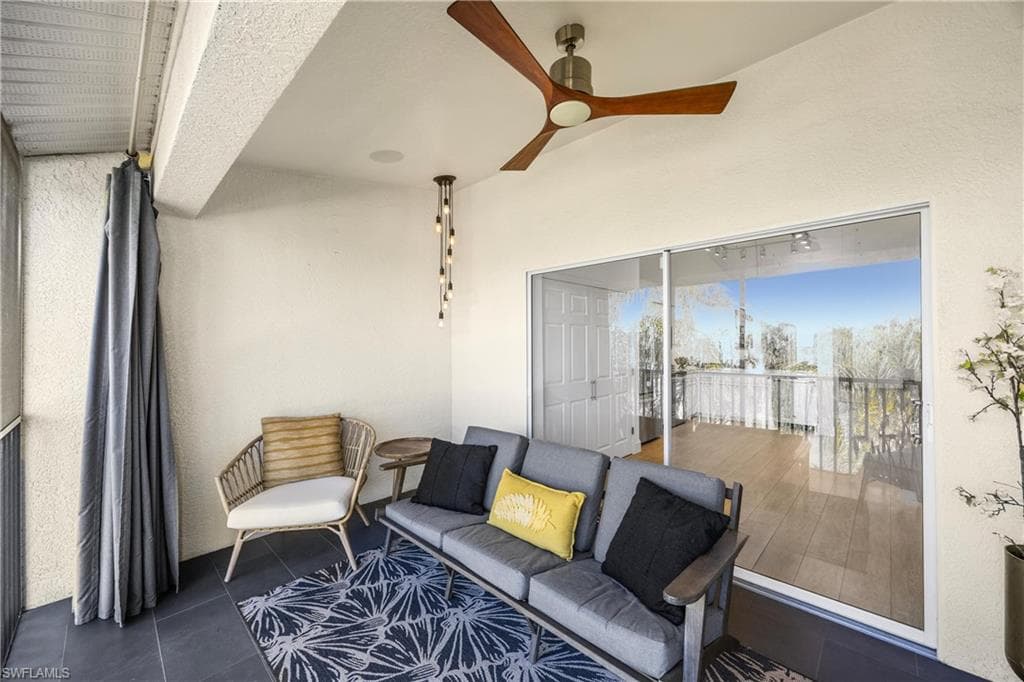 28871 Bermuda Lago CT # 304, BONITA SPRINGS FL 34134-29