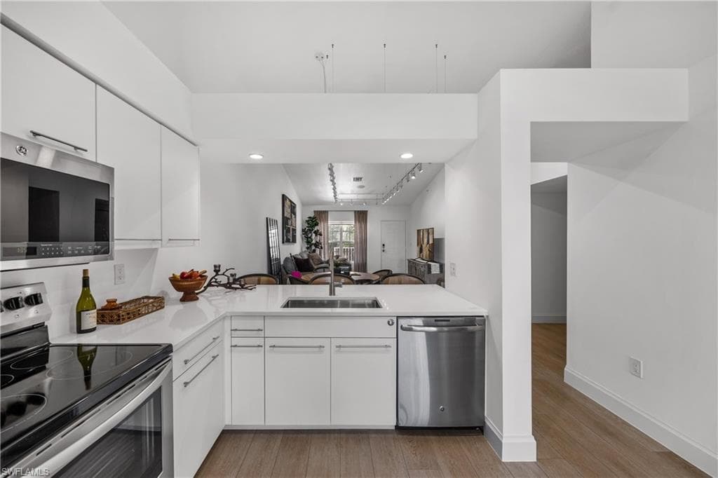 28871 Bermuda Lago CT # 304, BONITA SPRINGS FL 34134-13