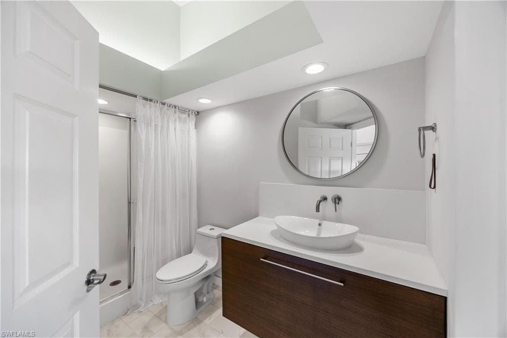 28871 Bermuda Lago CT # 304, BONITA SPRINGS FL 34134-20