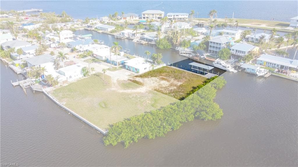 2639 Second ST, MATLACHA FL 33993-5