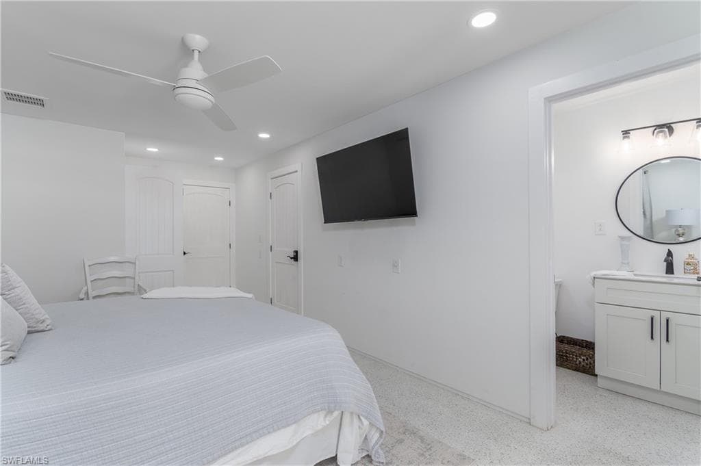 450 Birdsong PL, SANIBEL FL 33957-18