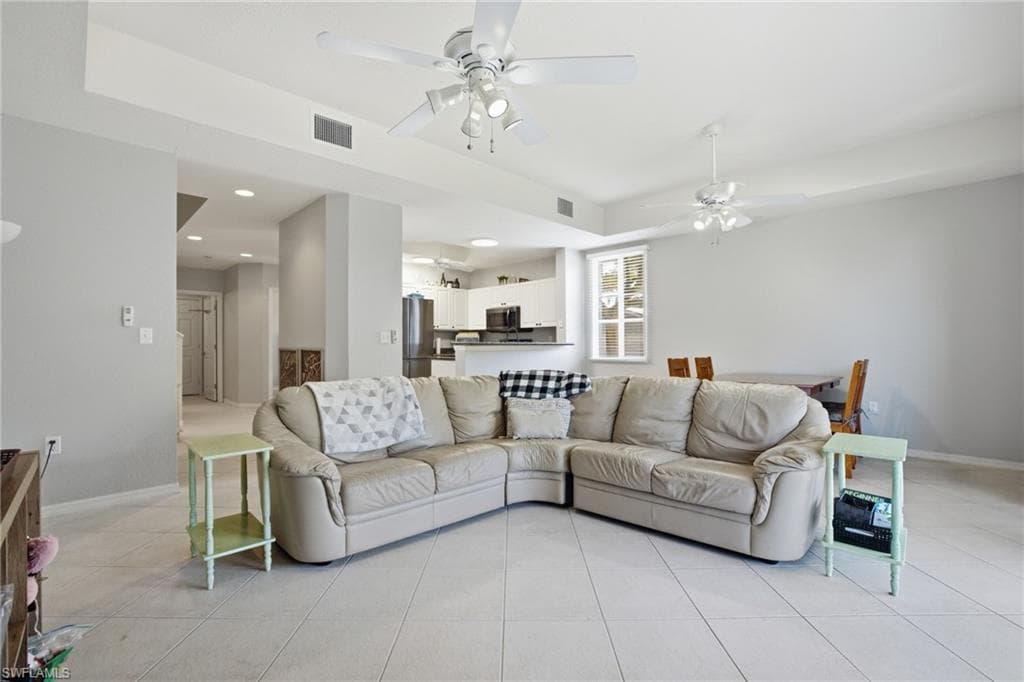 13160 Broadhurst LOOP 101-15