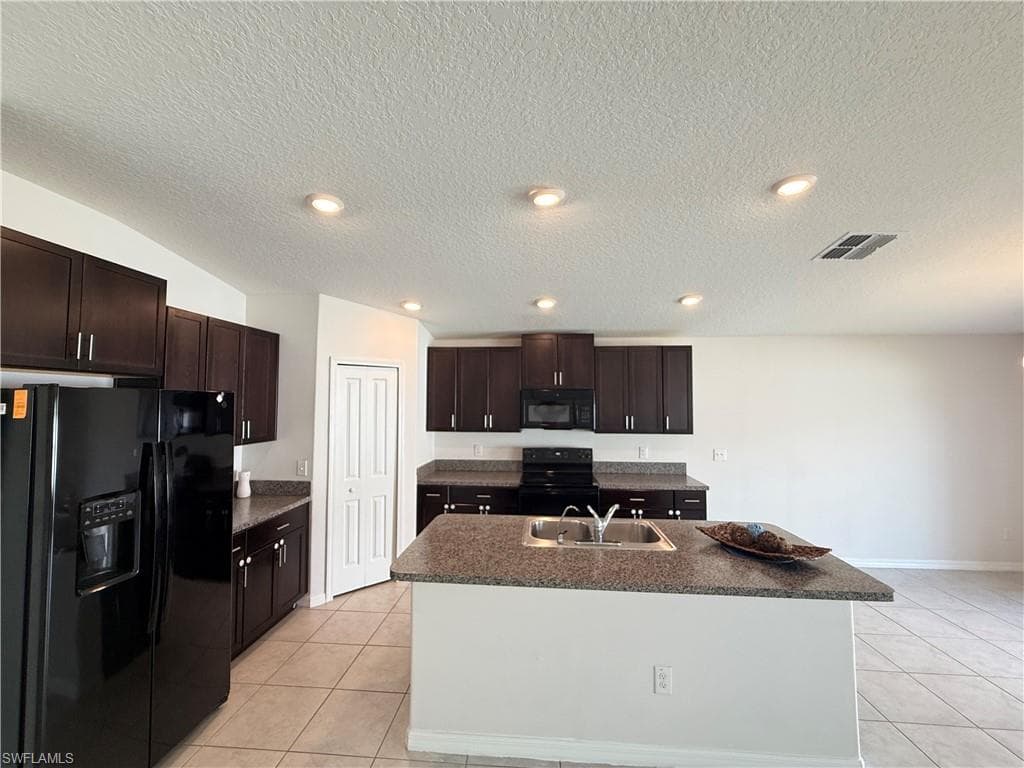 39869 Harmon Grove Ct, ZEPHYRHILLS FL 33540-8