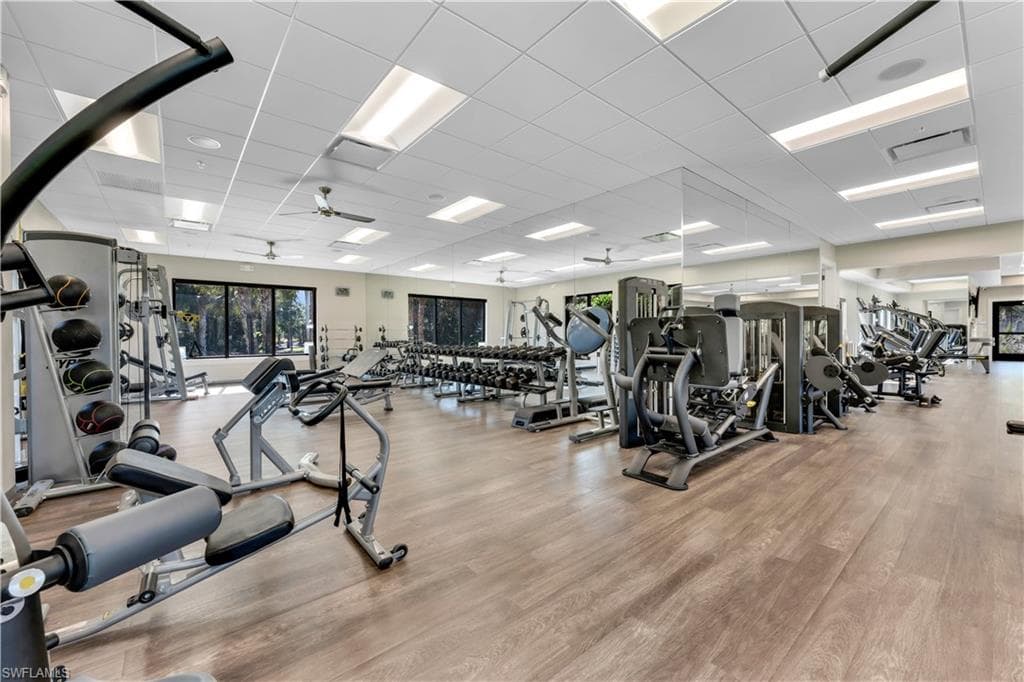 1671 Vinland WAY, NAPLES FL 34105-46