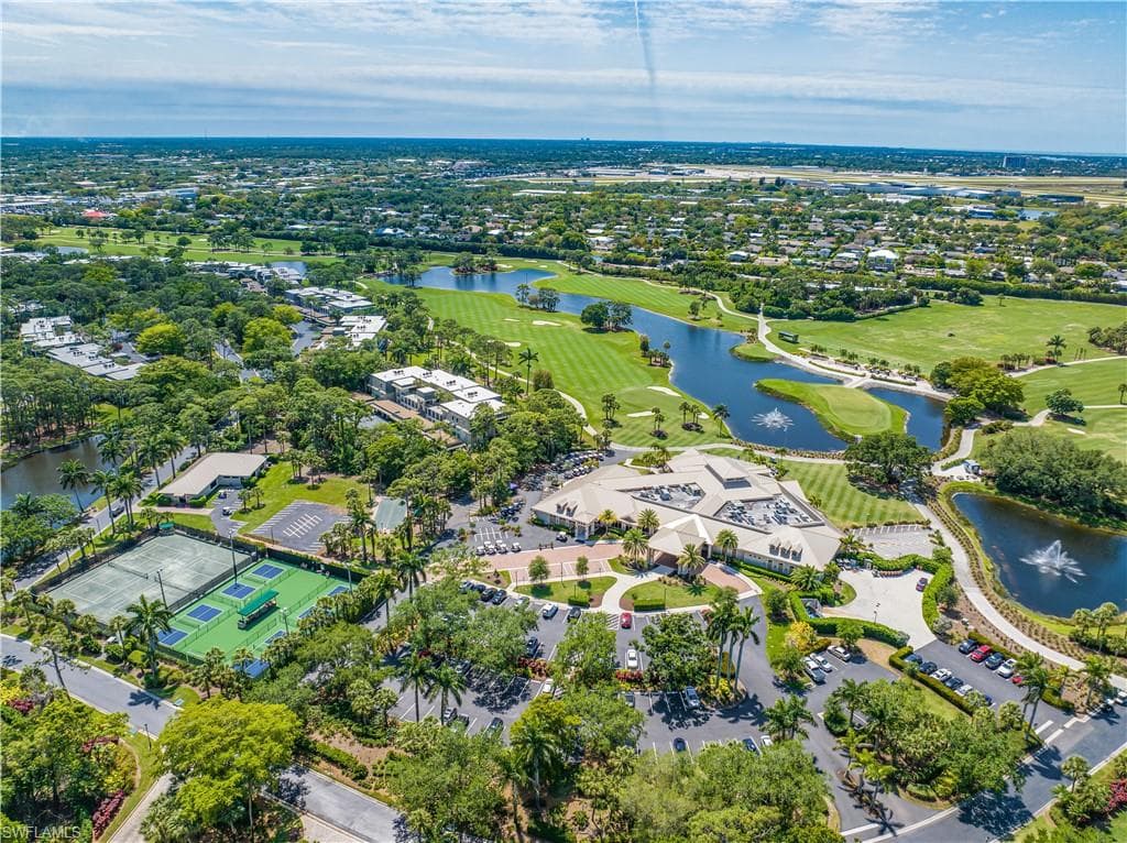 1671 Vinland WAY, NAPLES FL 34105-35