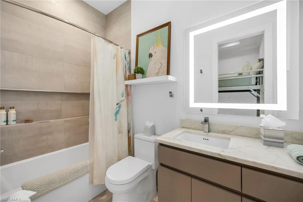 1671 Vinland WAY, NAPLES FL 34105-19