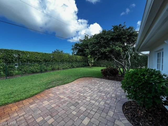 321 Burning Tree DR, NAPLES FL 34105-15