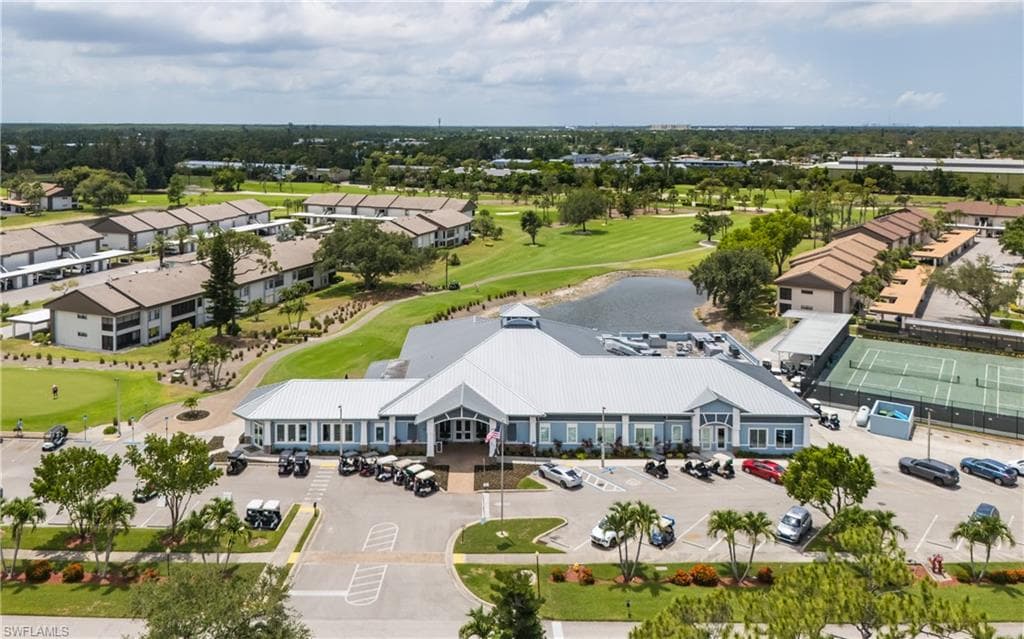 5825 Trailwinds DR # 425, FORT MYERS FL 33907-35