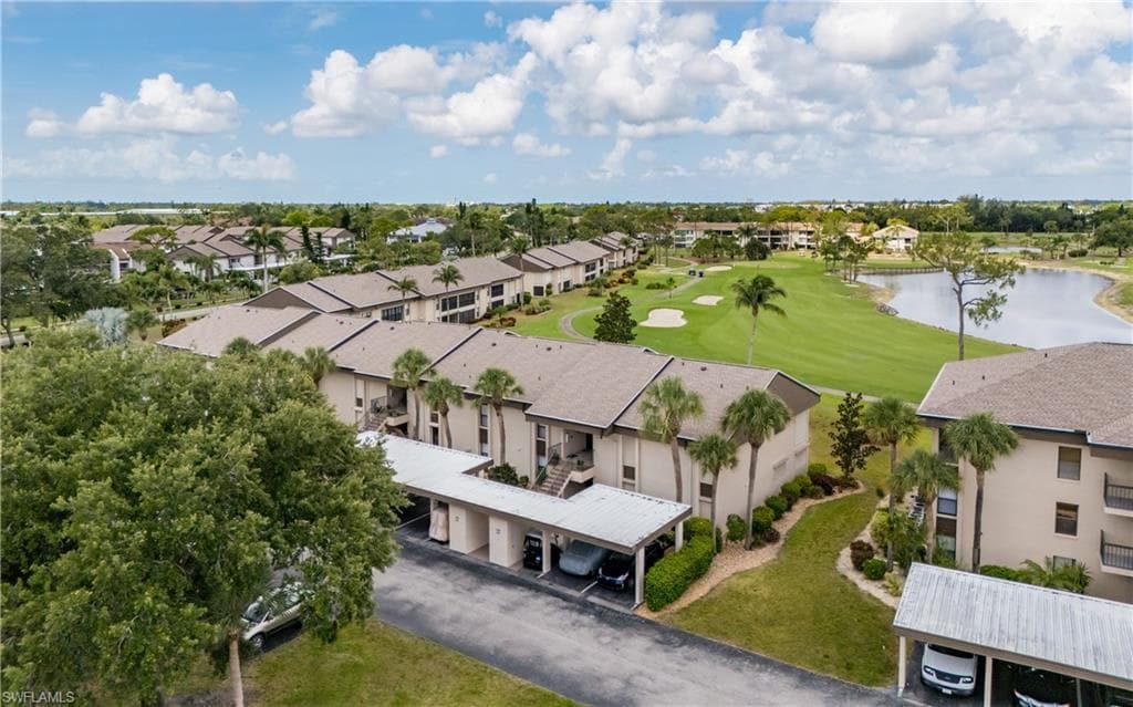 5825 Trailwinds DR # 425, FORT MYERS FL 33907-33