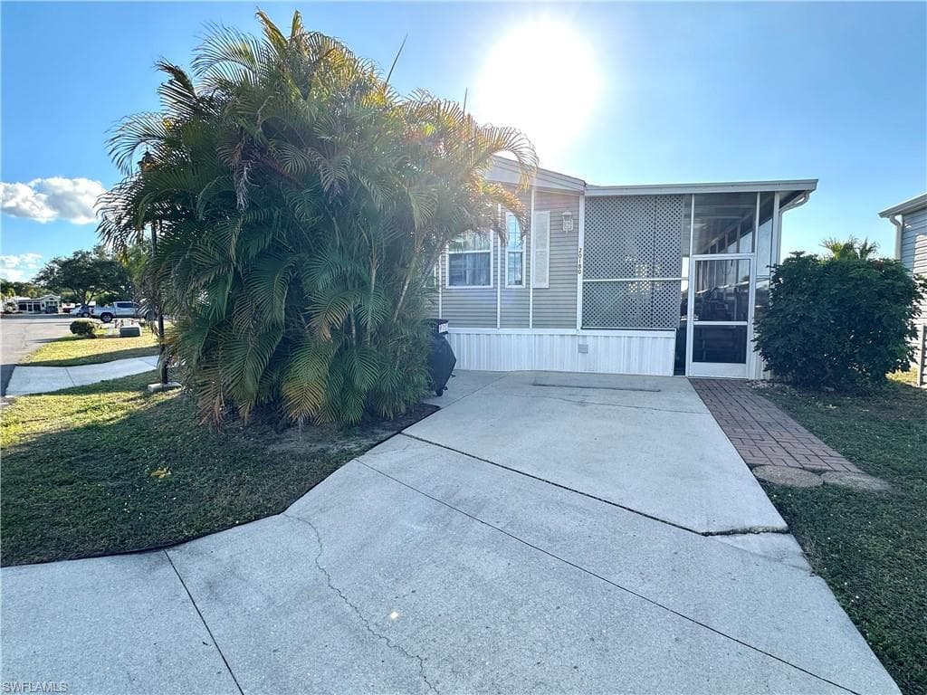 20180 Ponce De Leon DR, ESTERO FL 33928-4