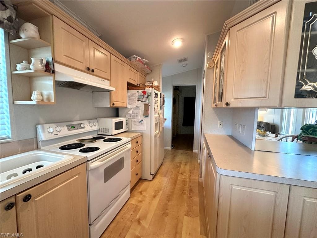 20180 Ponce De Leon DR, ESTERO FL 33928-13