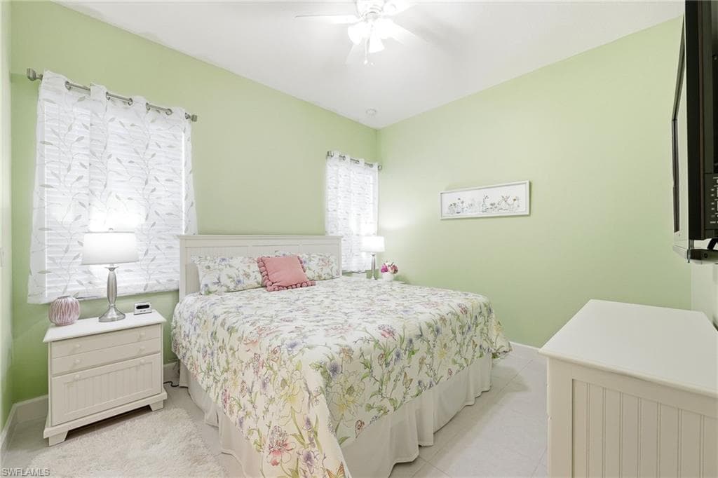 28563 Twain DR, BONITA SPRINGS FL 34135-16