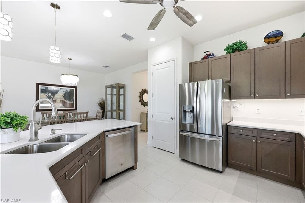 28563 Twain DR, BONITA SPRINGS FL 34135-11