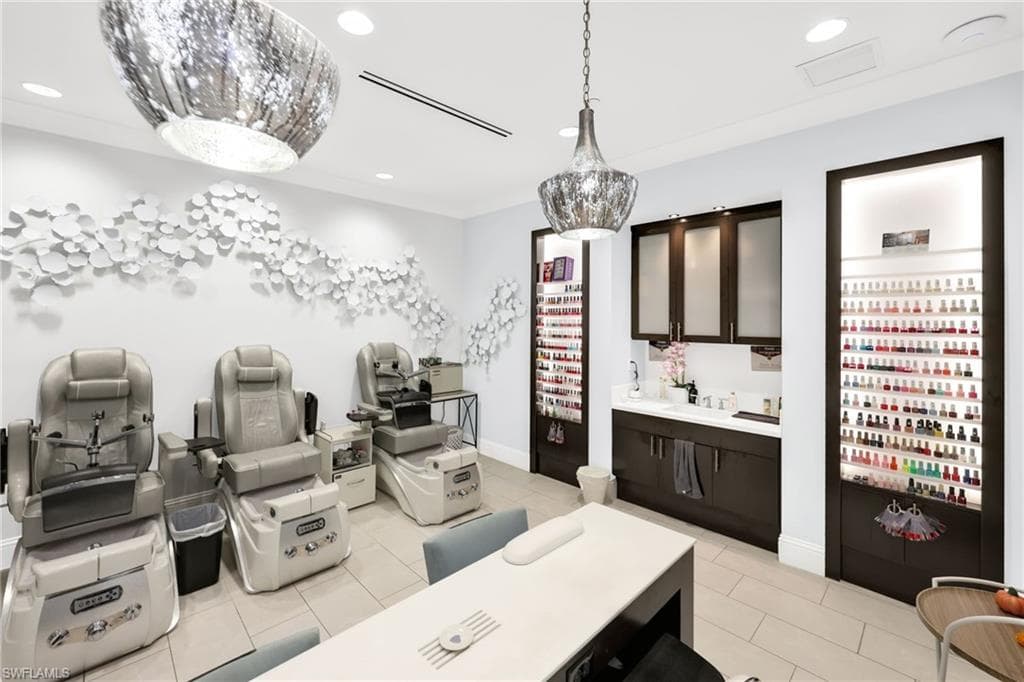 28563 Twain DR, BONITA SPRINGS FL 34135-35