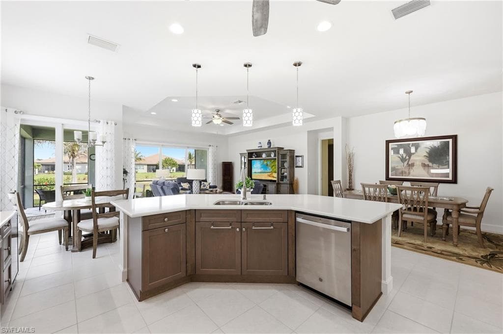 28563 Twain DR, BONITA SPRINGS FL 34135-9