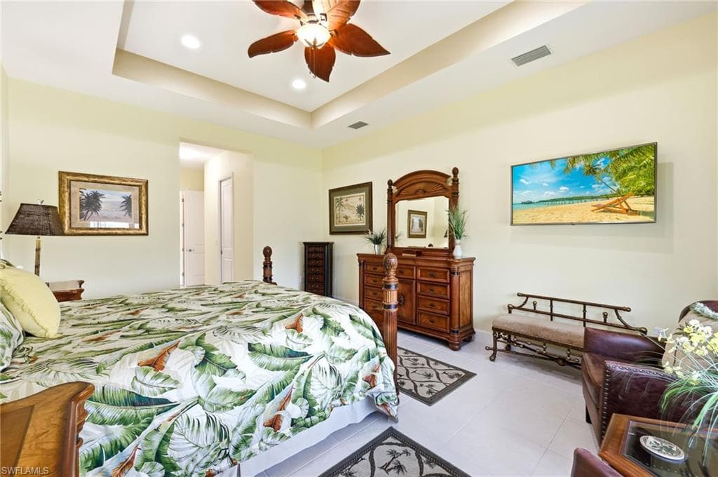 28563 Twain DR, BONITA SPRINGS FL 34135-14