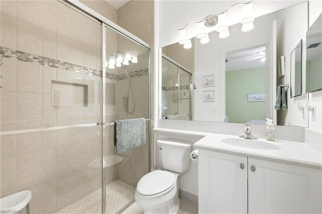 28563 Twain DR, BONITA SPRINGS FL 34135-18