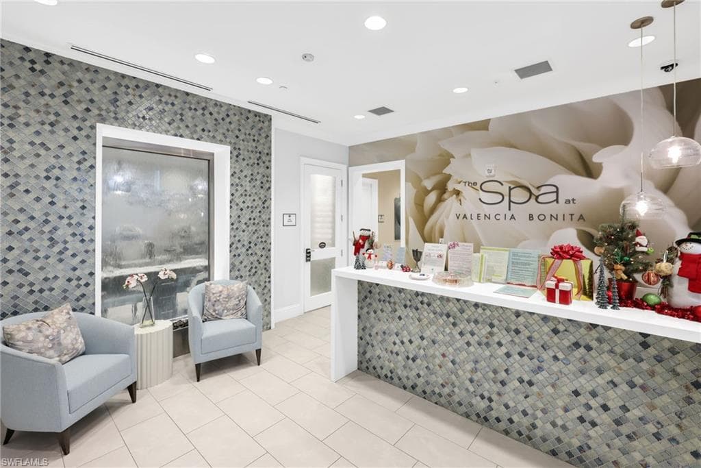 28563 Twain DR, BONITA SPRINGS FL 34135-34