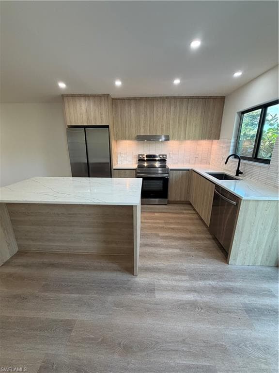 3619 Poplar WAY # B, NAPLES FL 34112-12