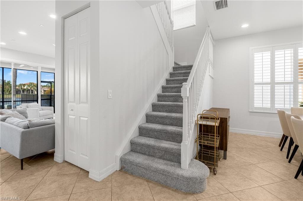 10487 Winged Elm LN-11