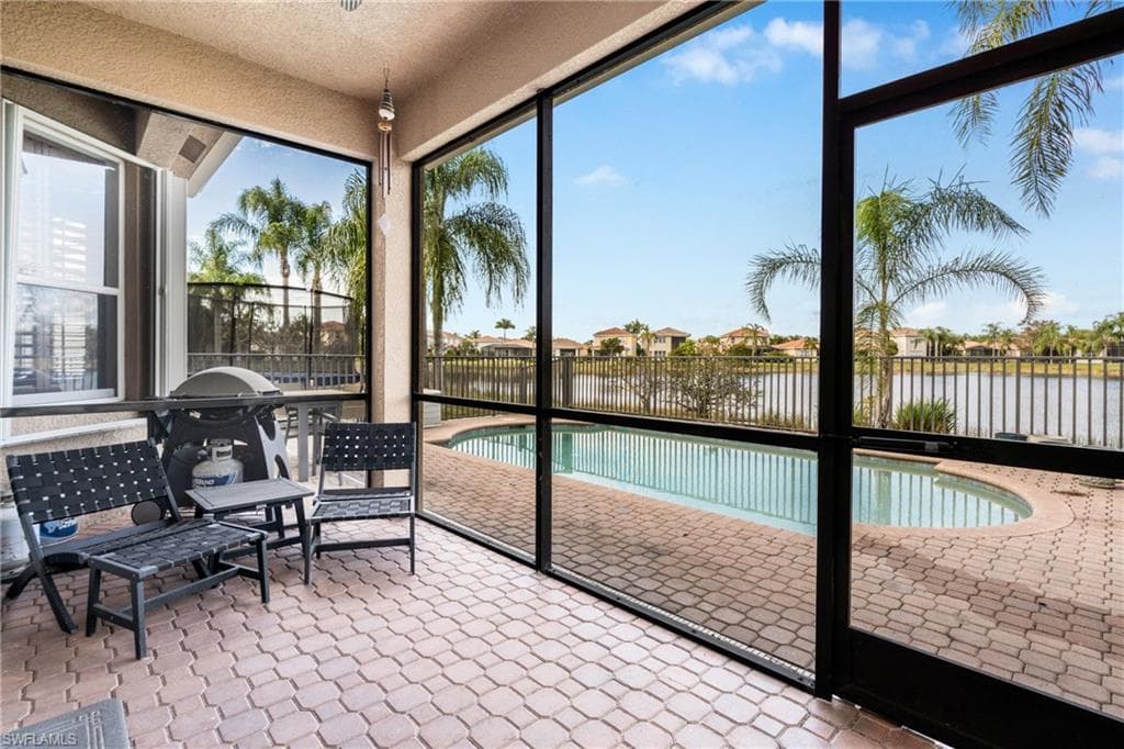 10487 Winged Elm LN-24