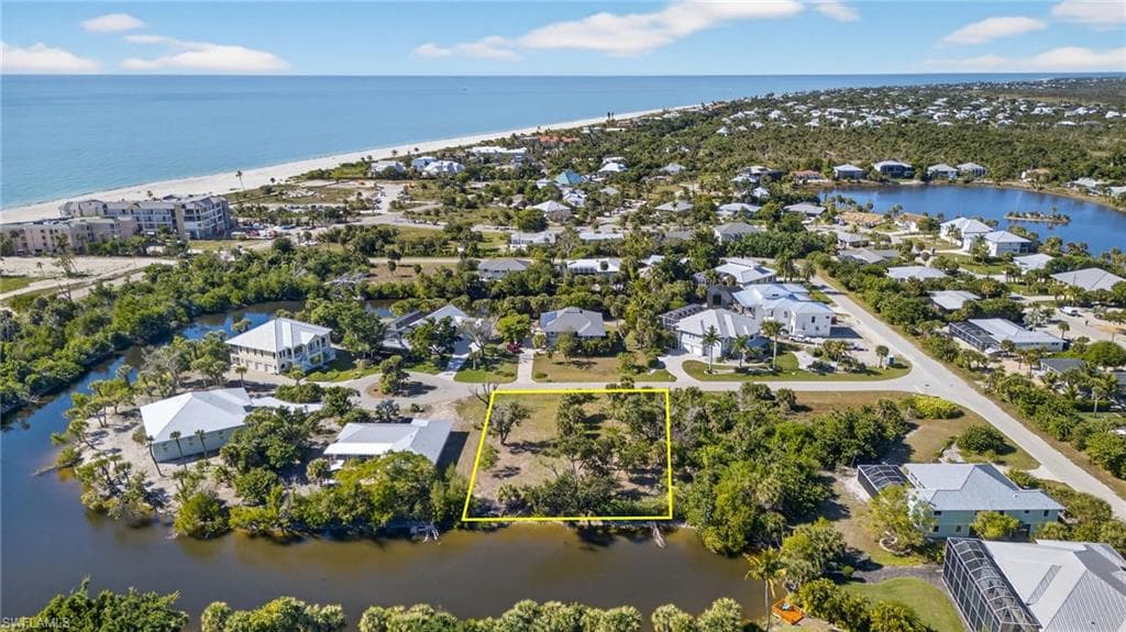 408 Tiree CIR, SANIBEL FL 33957-2