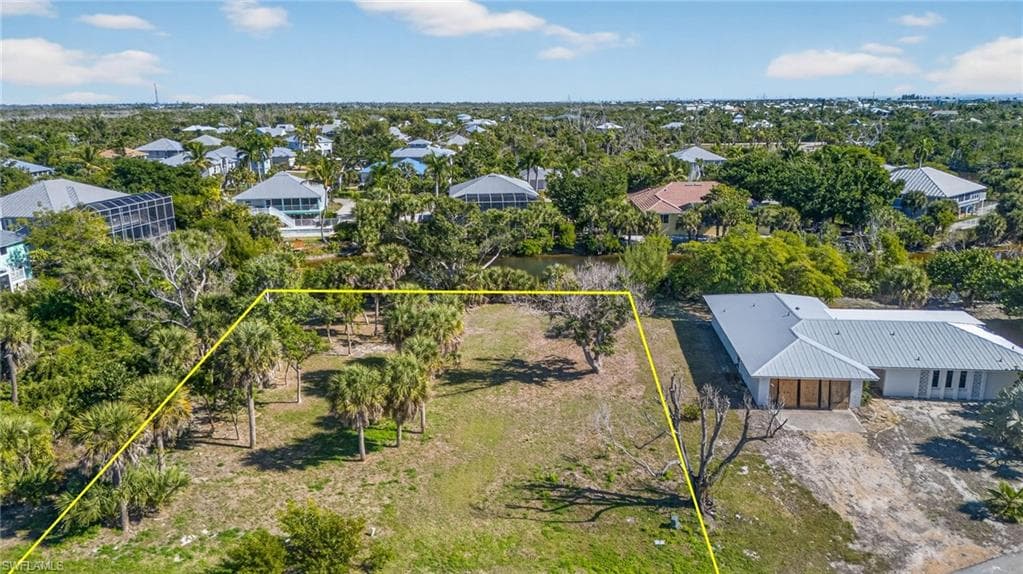408 Tiree CIR, SANIBEL FL 33957-4