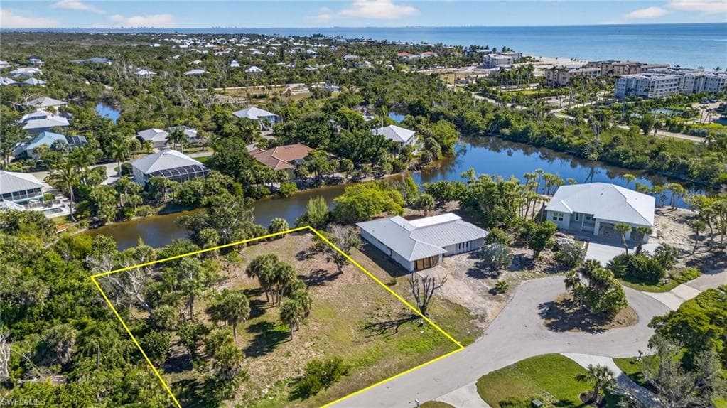 408 Tiree CIR, SANIBEL FL 33957-8