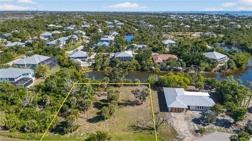 408 Tiree CIR, SANIBEL FL 33957-13