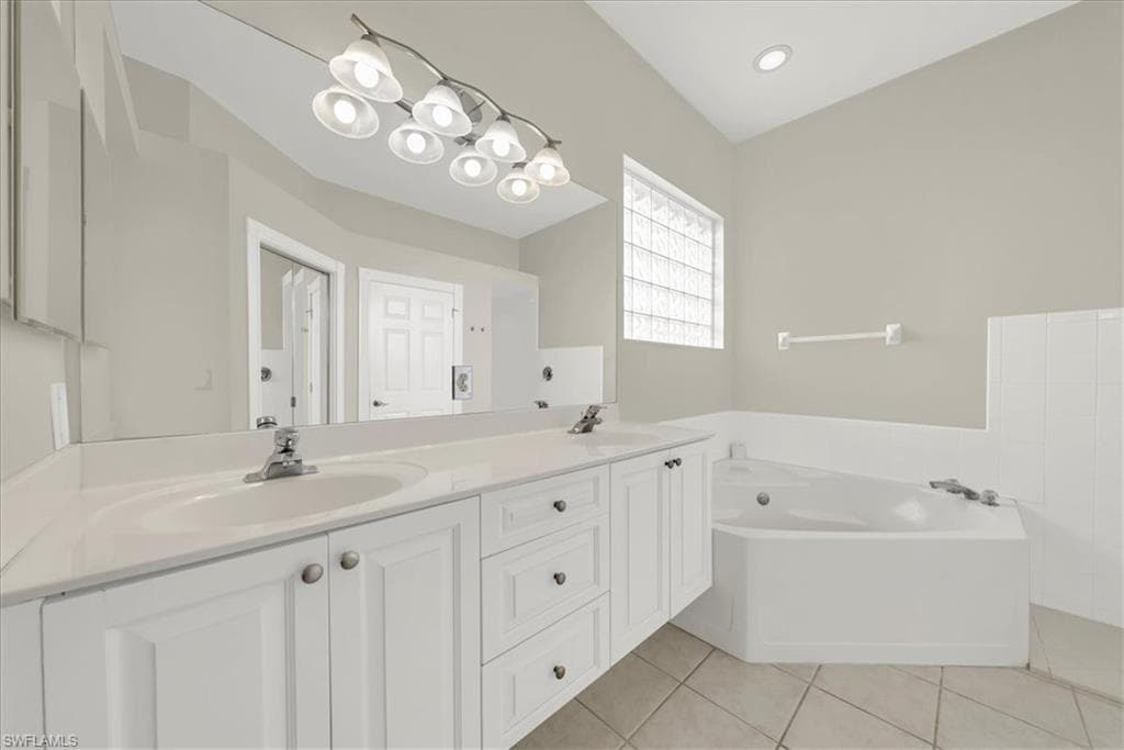 28327 Hidden Lake DR, BONITA SPRINGS FL 34134-16