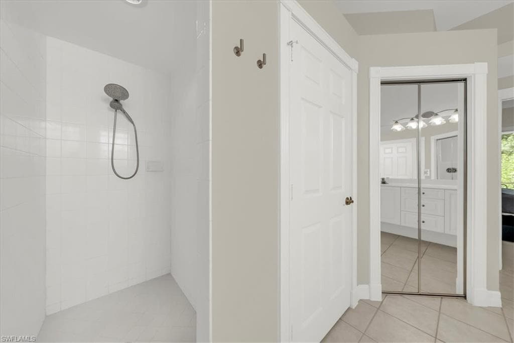 28327 Hidden Lake DR, BONITA SPRINGS FL 34134-18