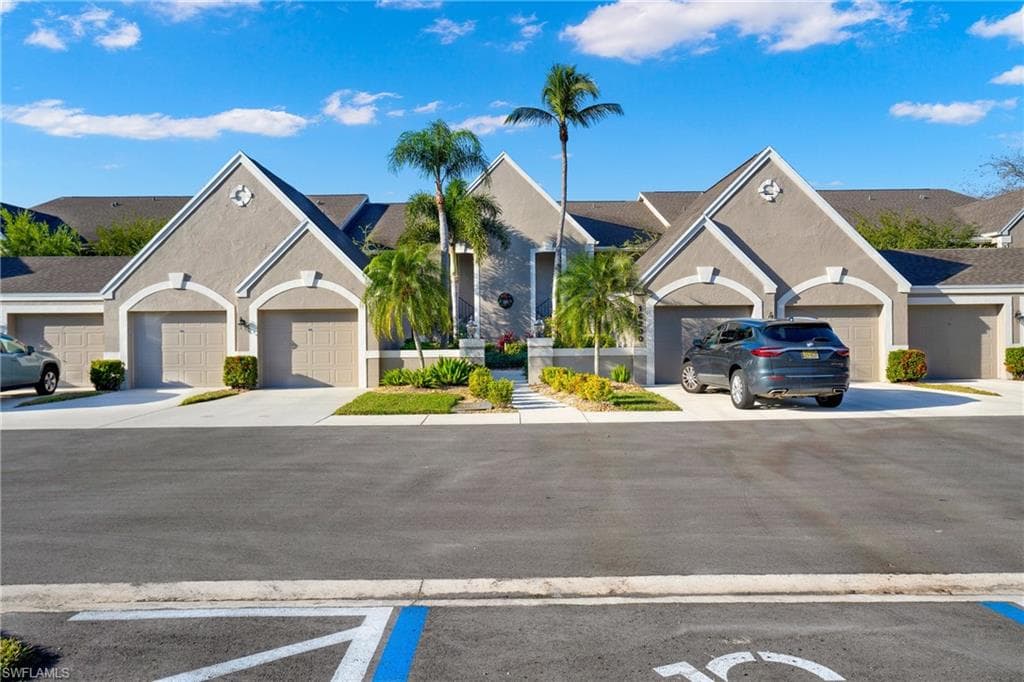 16381 Kelly Woods DR # 150, FORT MYERS FL 33908-46