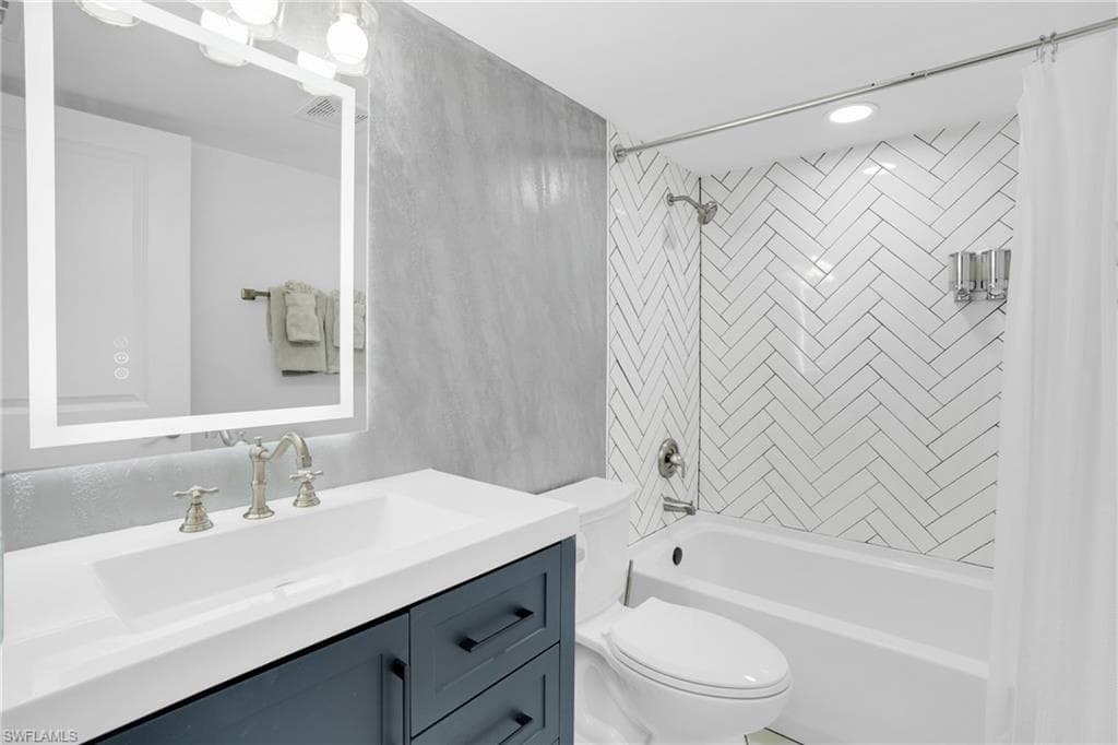 16381 Kelly Woods DR # 150, FORT MYERS FL 33908-4