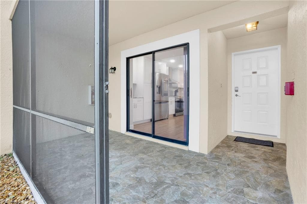 16381 Kelly Woods DR # 150, FORT MYERS FL 33908-24