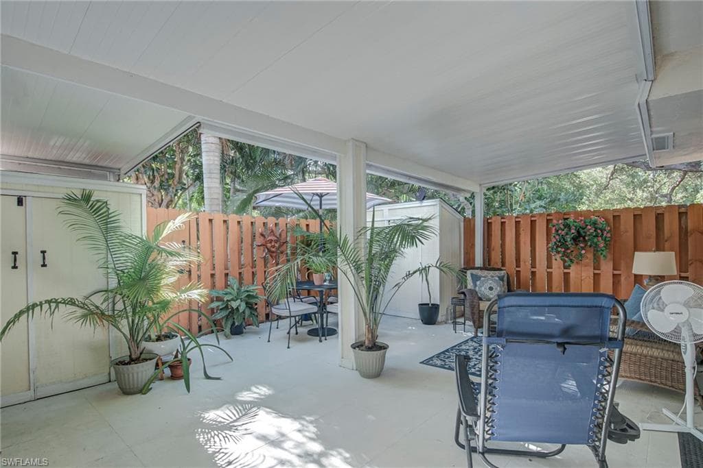 1438 Park Shore CIR # 3, FORT MYERS FL 33901-17