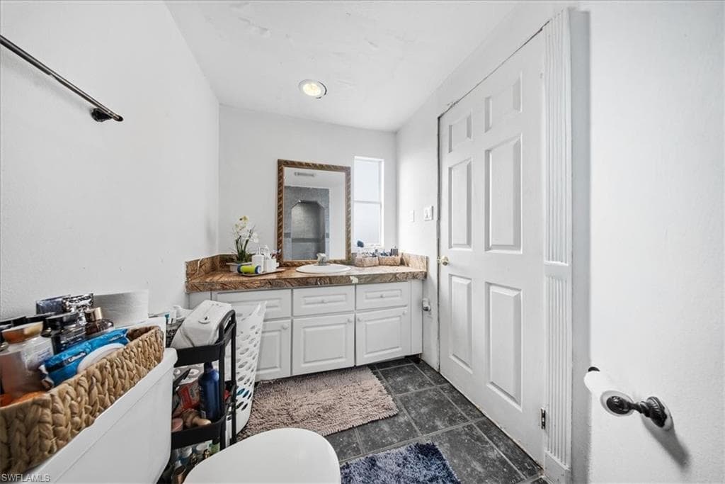 1978 Laurel LN, NORTH FORT MYERS FL 33917-13