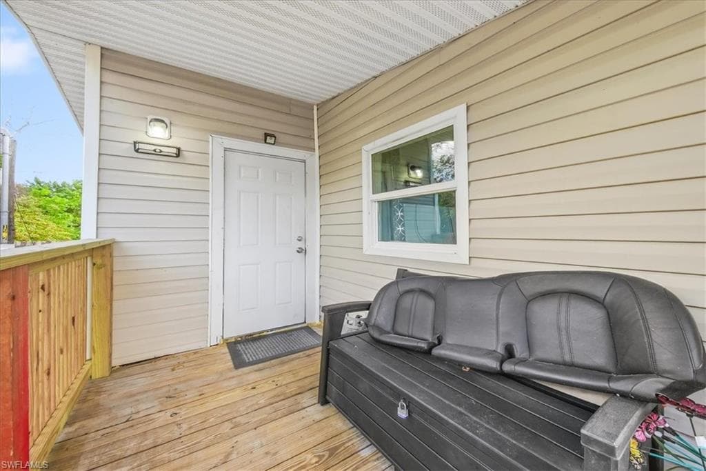 1978 Laurel LN, NORTH FORT MYERS FL 33917-20