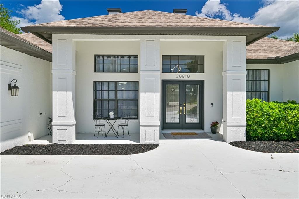 20810 Groveline CT, ESTERO FL 33928-1