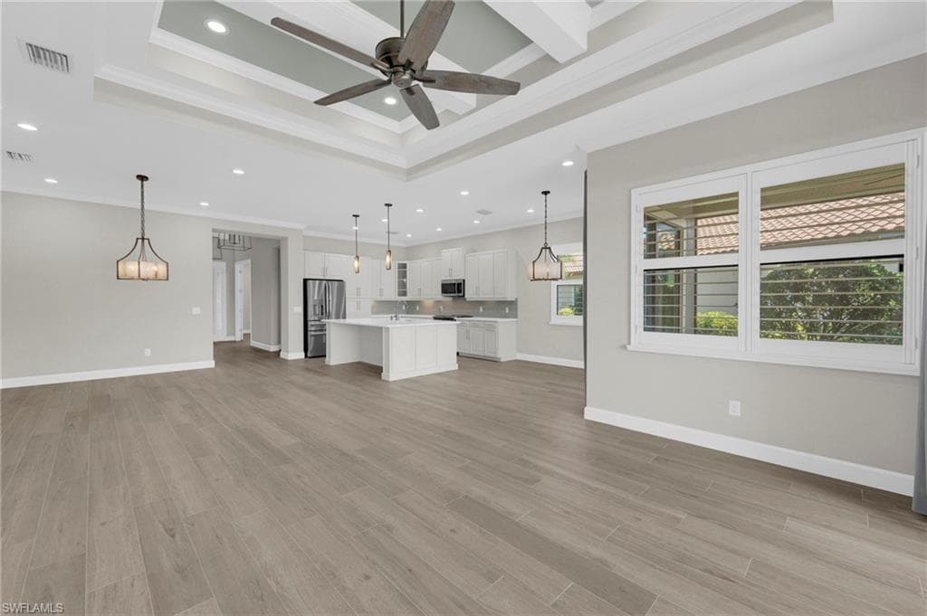 9276 Isla Bella CIR, BONITA SPRINGS FL 34135-8