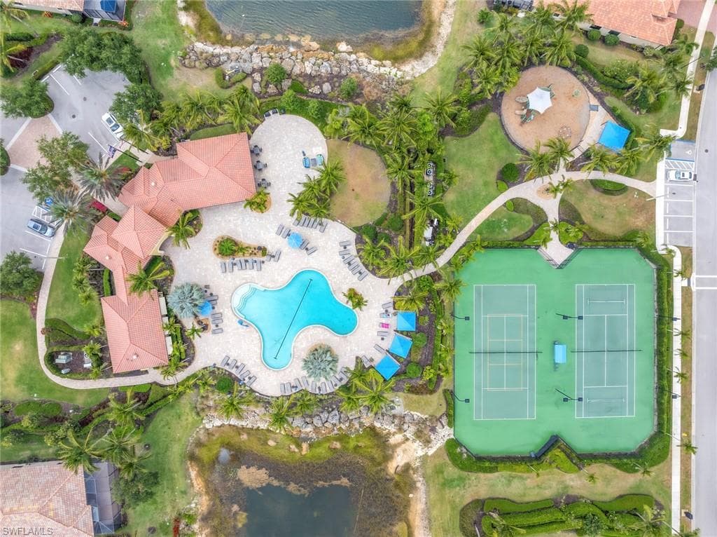 9276 Isla Bella CIR, BONITA SPRINGS FL 34135-44