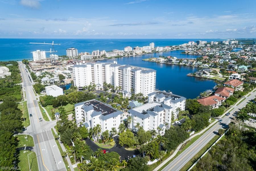 400 FLAGSHIP DR # 306, NAPLES FL 34108-16