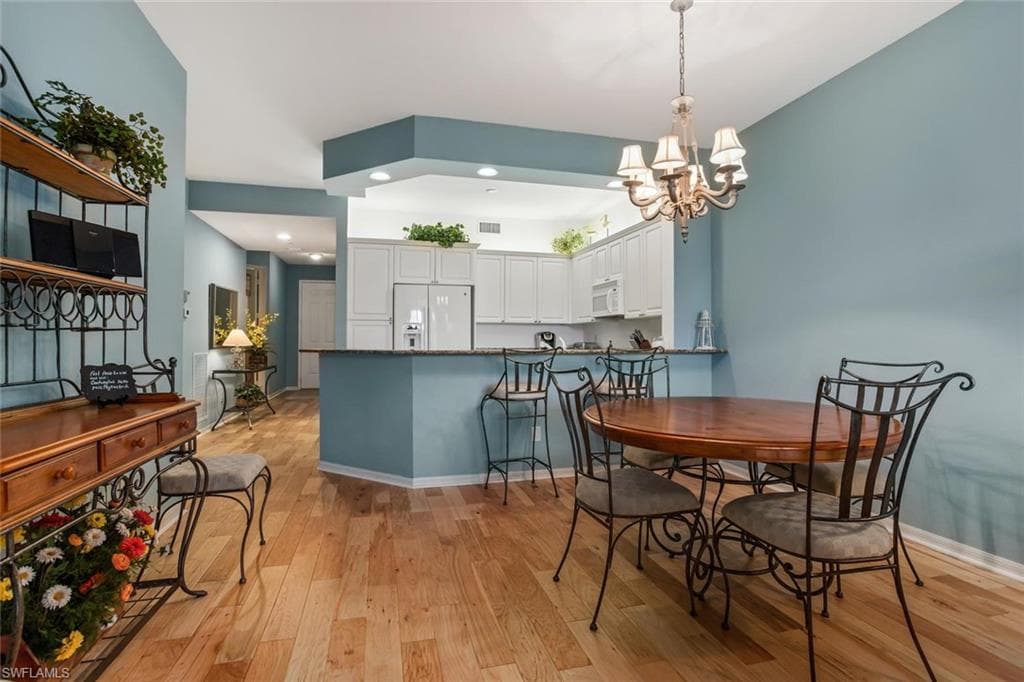 400 FLAGSHIP DR # 306, NAPLES FL 34108-2