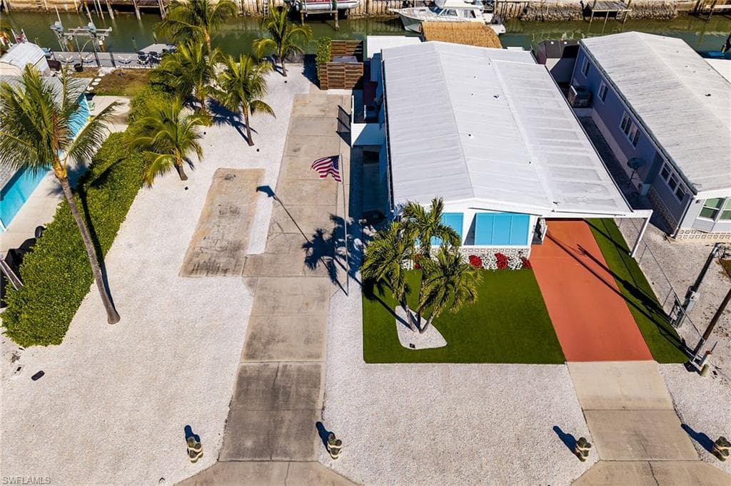 639 Palm AVE, OTHER FL 34140-5