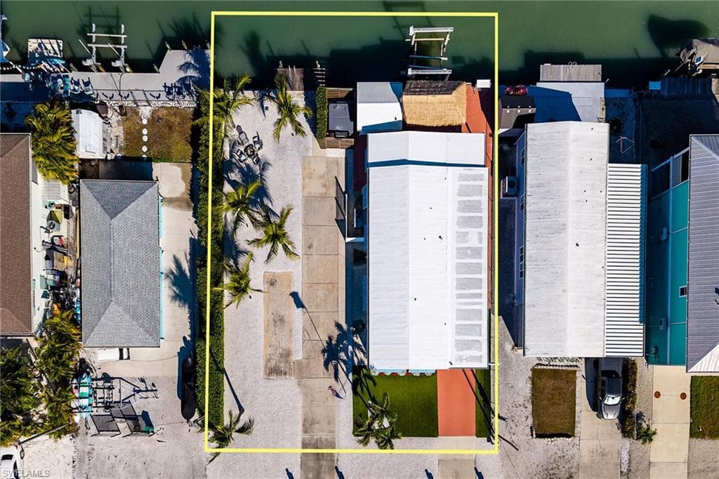 639 Palm AVE, OTHER FL 34140-2